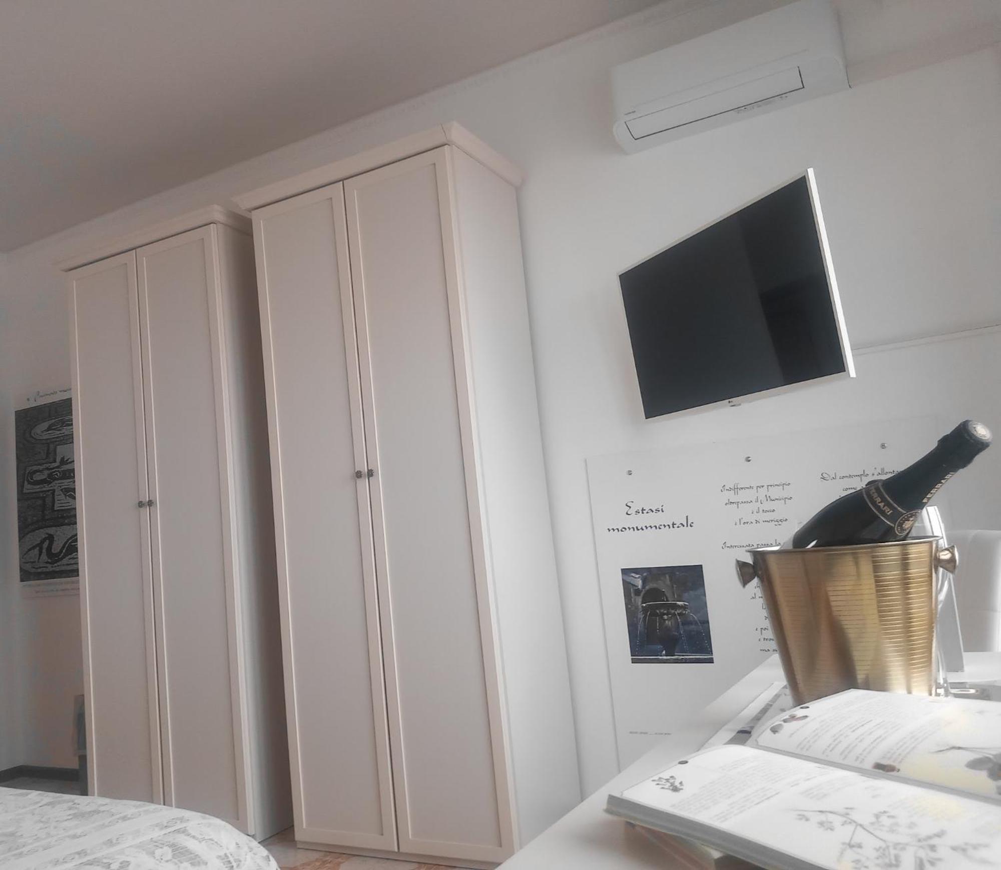 Bed and Breakfast Wast-Host By Michelangelo Vasto Esterno foto