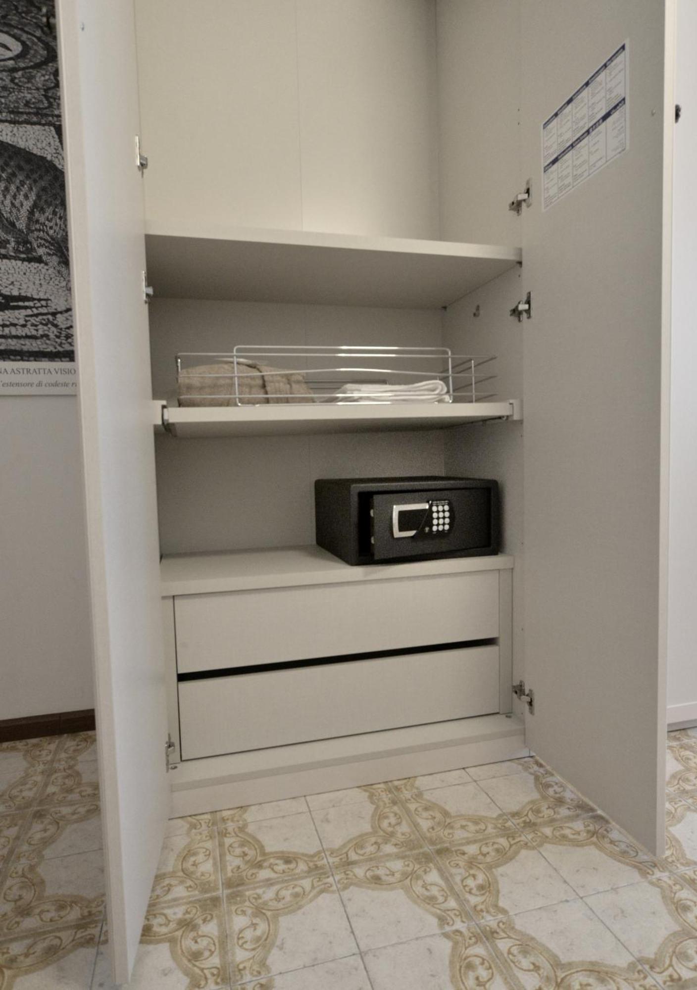 Bed and Breakfast Wast-Host By Michelangelo Vasto Esterno foto